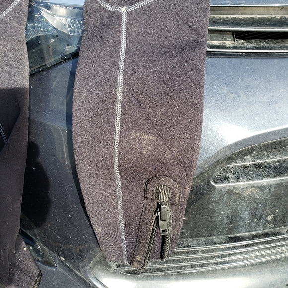 Scuba Suit / Water-sports Gear - Picture 4 of 16